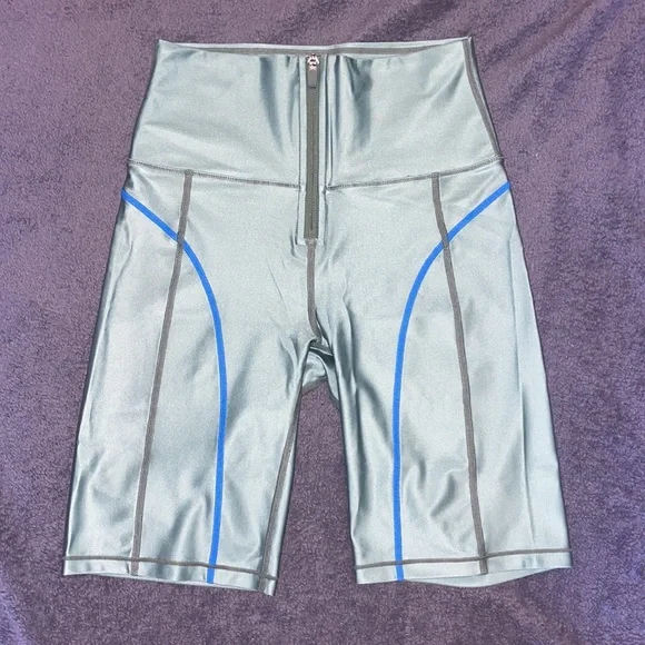 All Access Zip Bike Shorts - Picture 2 of 5